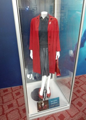 Variety Calls "Heroin(e)" Secure for Oscar Bid Shape of Water Costume for Sally Hawkins